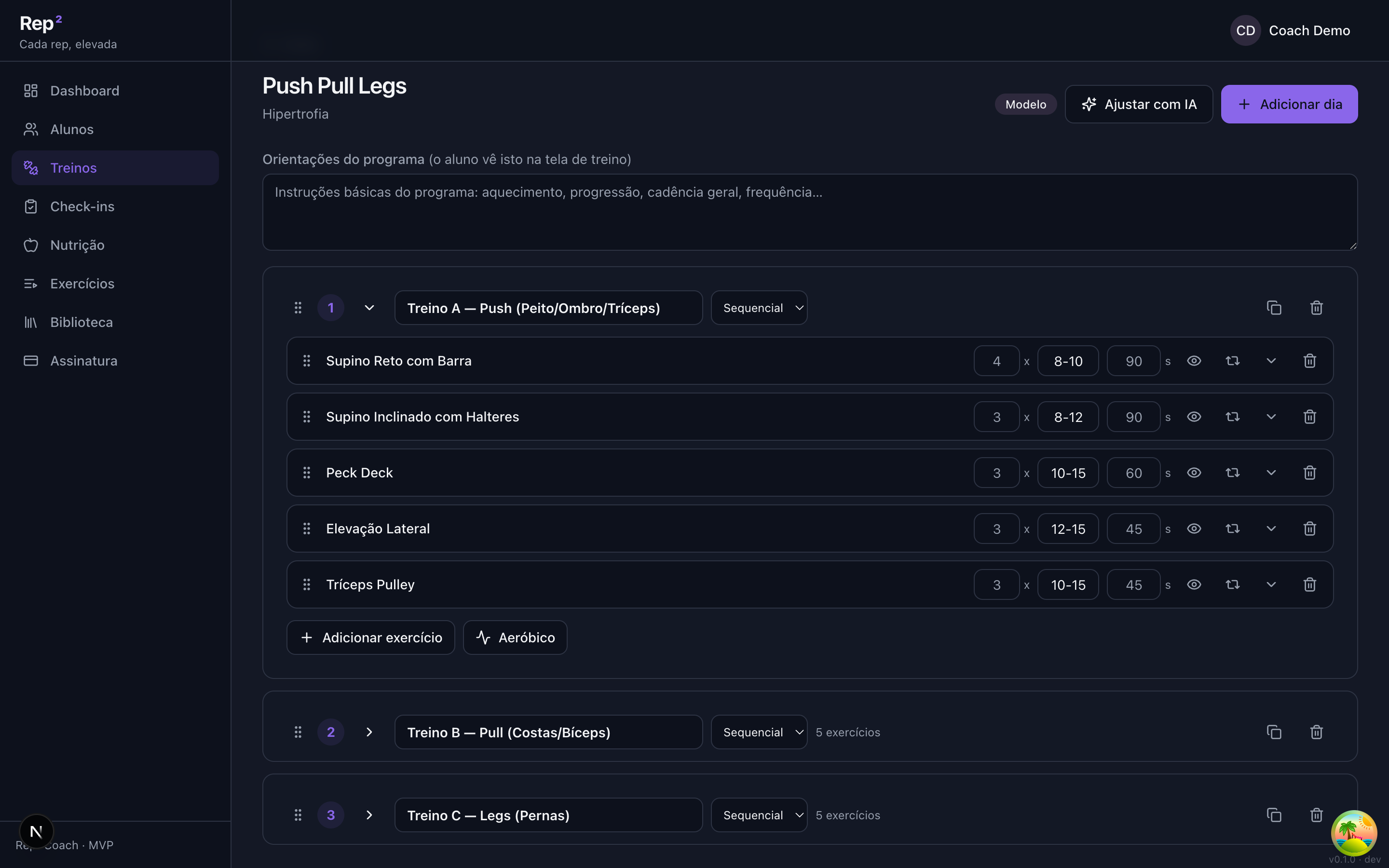 Painel real do Rep²: editor de ficha de treino com dias, exercícios, séries × repetições e descanso configurados.